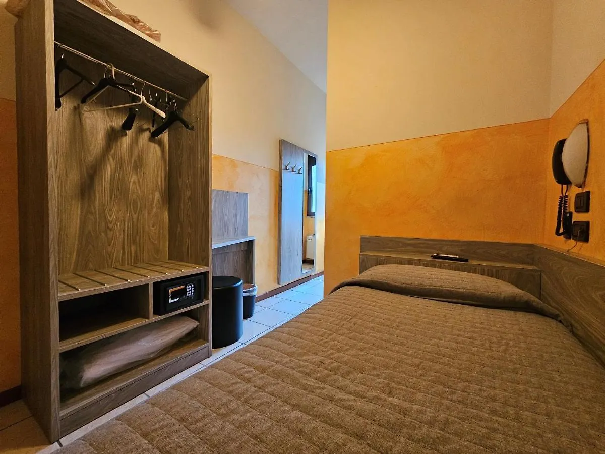 Hotel Euro Castegnato 3*,  Itálie